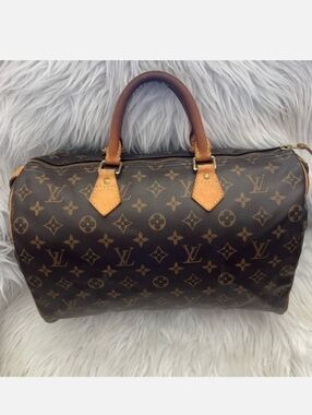 Louis Vuitton Monogram Canvas Speedy 35 Large Size